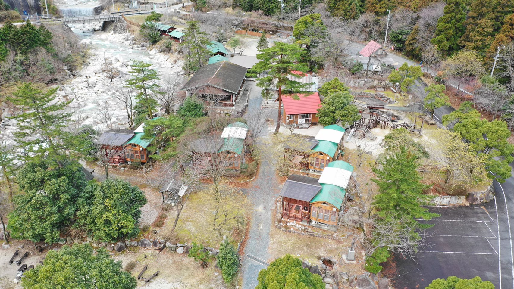 三重県 菰野町 アスレチックやつかみ取りも グリーンランドあさけ 中部キャンプwalker