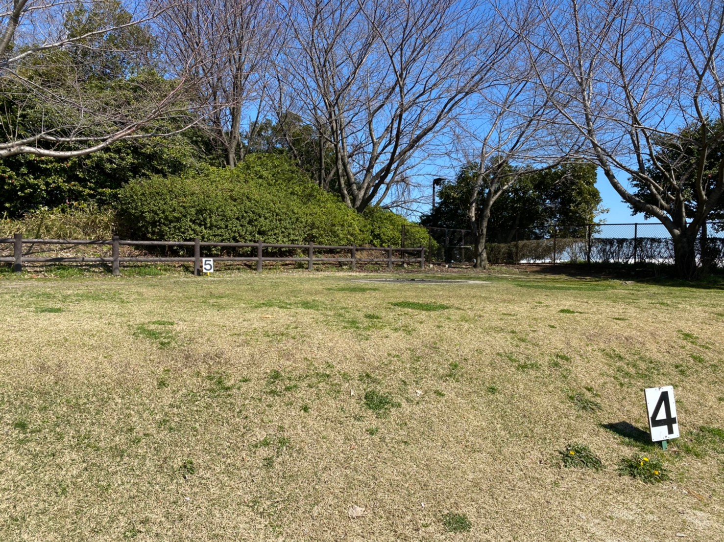 無料の穴場スポット 愛知県 聚楽園公園 キャンプ場 の情報まとめ 駐車場 トイレ 中部キャンプwalker